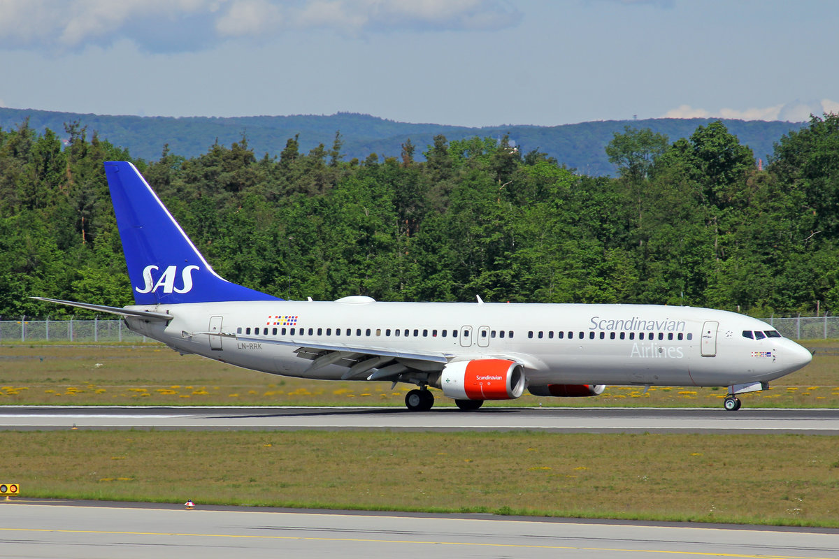 SAS Scandinavian Airlines, LN-RRK, Boeing 737-883,  Garud Viking , 21.Mai 2017, FRA Frankfurt am Main, Germany.