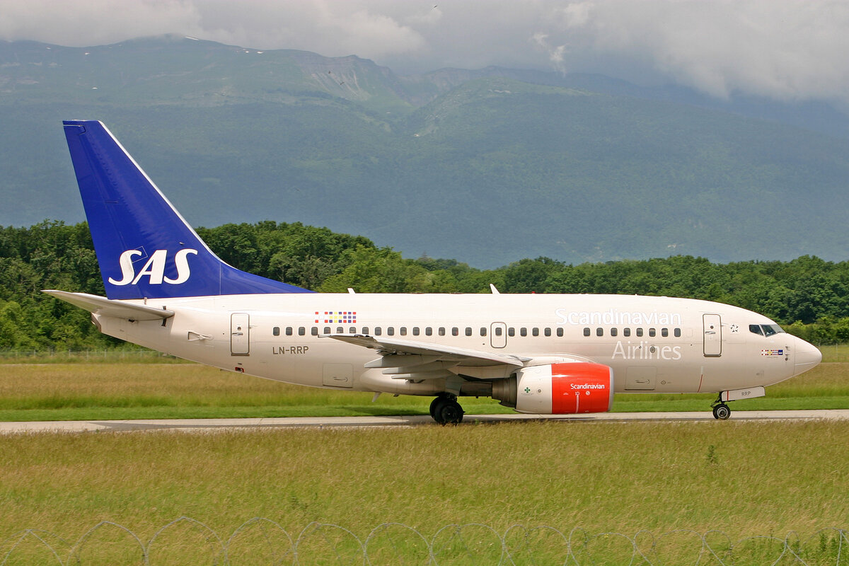 SAS Scandinavian Airlines, LN-RRP, Boeing B737-683, msn: 28311/382, , Viborg Viking , 11.Juni 2008, GVA Genève, Switzerland.