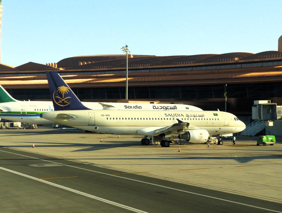 Saudia, Airbus A 320-214, HZ-ASC, Jeddah International Airport (JED/OEJN), 11.4.2024