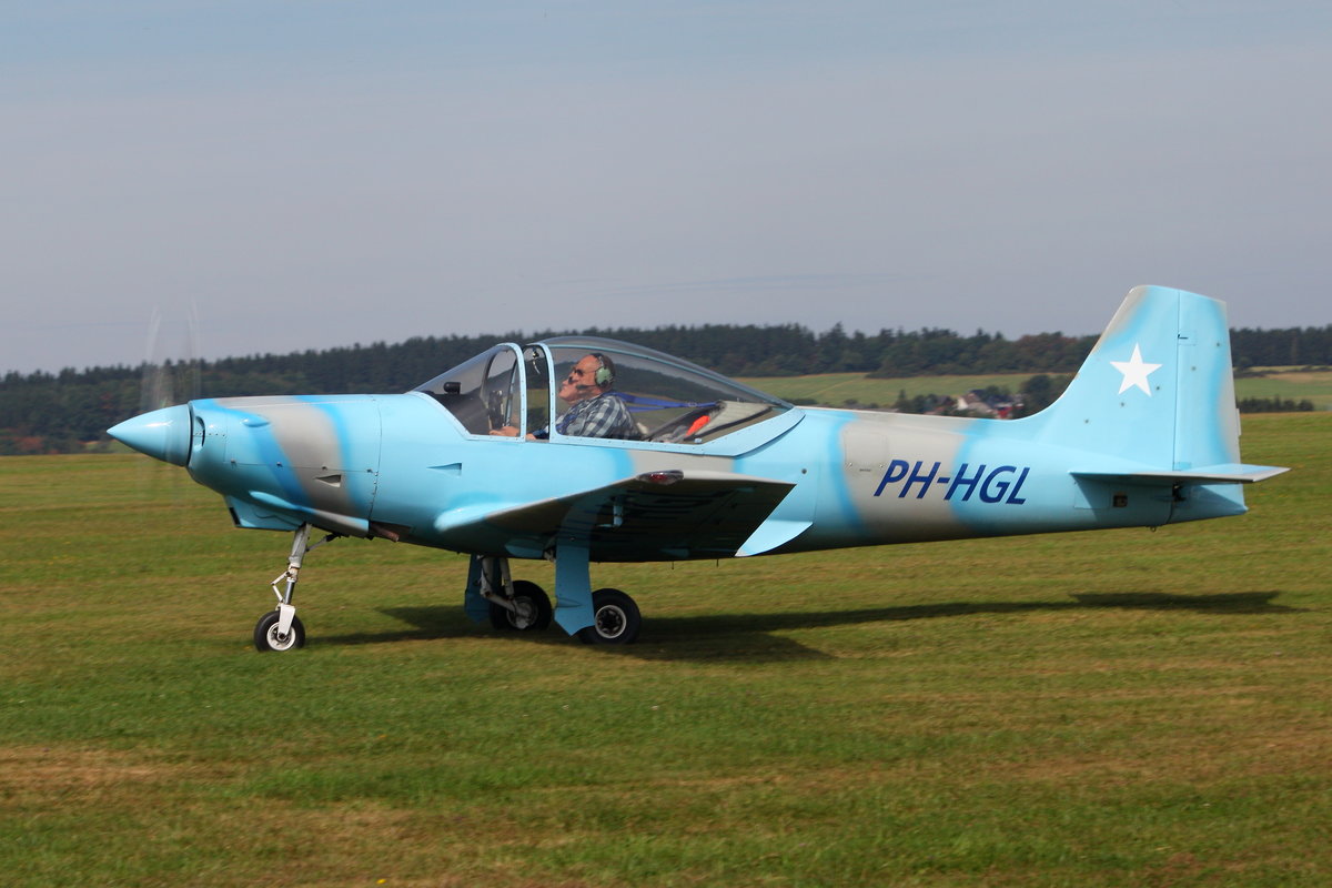 Sequoia F.8L Falco, PH-HGL, Heimatflugplatz Hilversum/NL. Gesehen in Wershofen/Eifel (EDRV) am 03.09.2016