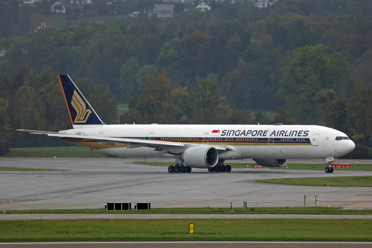 Singapore Airlines, 9V-SWU, Boeing B777-312ER, msn: 42235/1124, 14.Oktober 2023, ZRH Zürich, Switzerland.