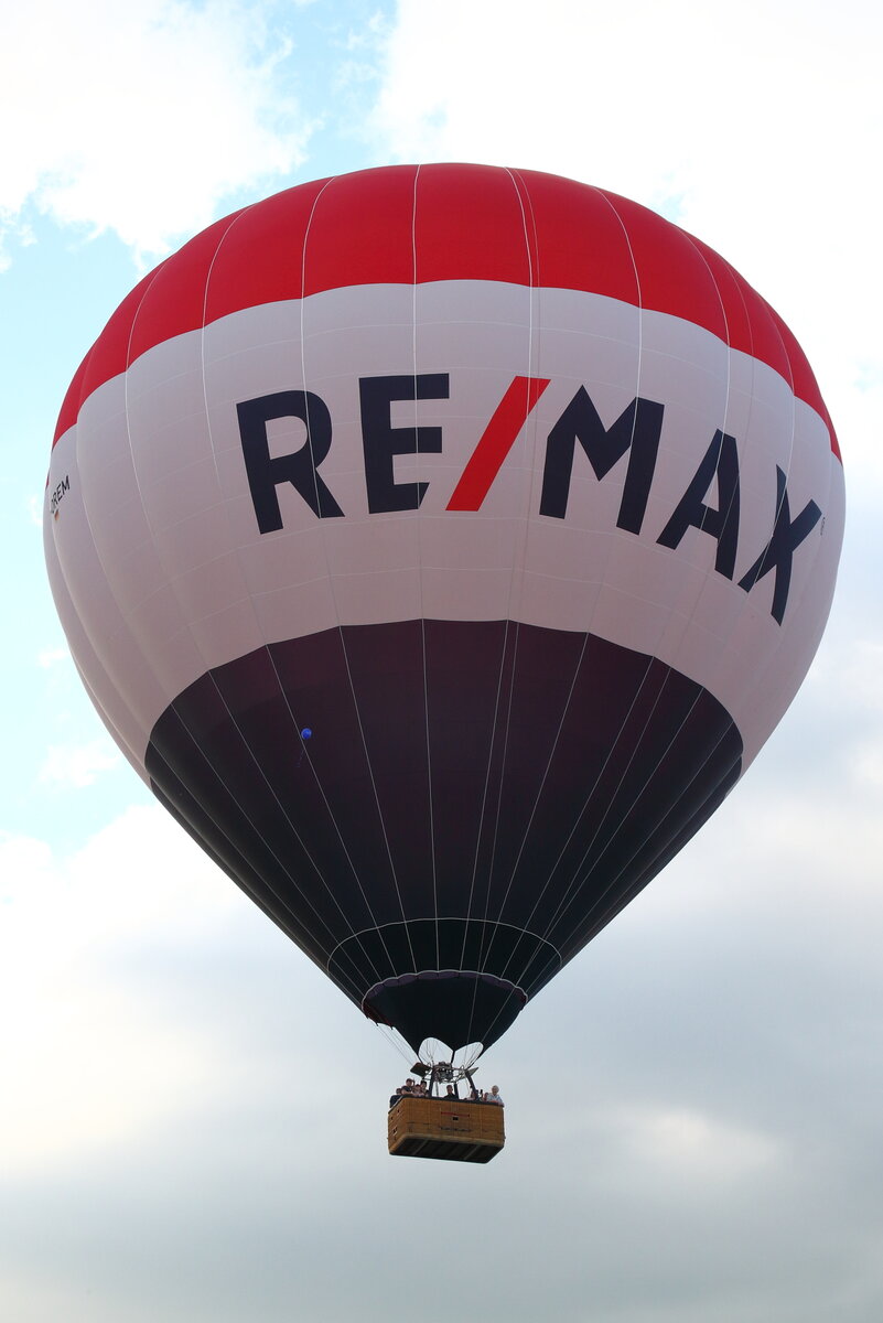Skytours Ballooning, D-OREM. Schroeder Fire Balloons G 85/24. Ballonfestival Rheinaue Bonn am 11.06.2022.