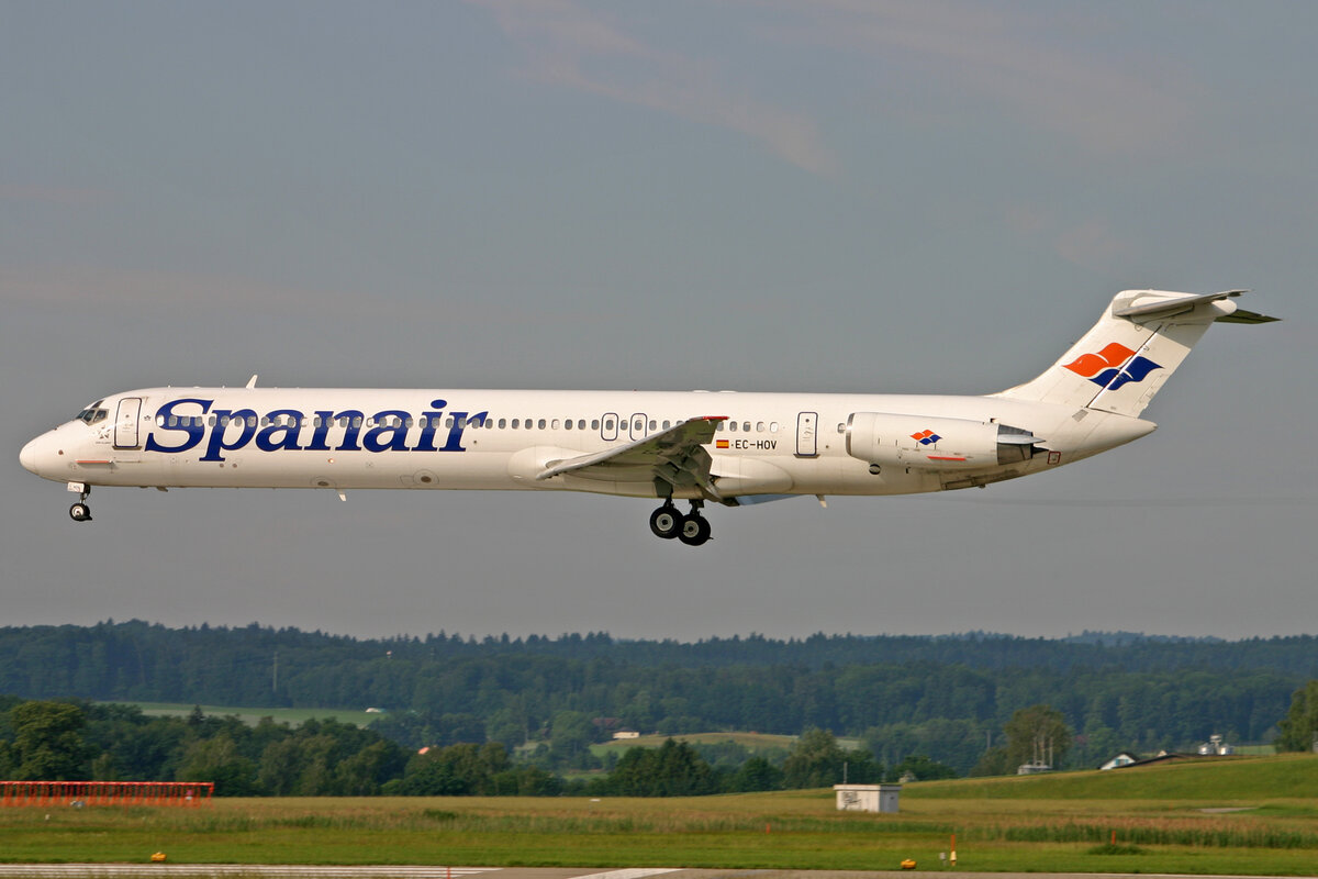 Spanair, EC-HOV, McDonnell Douglas MD-82, msn: 49416/1271,  Sunspeed , 09.Juni 2008, ZRH Zürich, Switzerland.