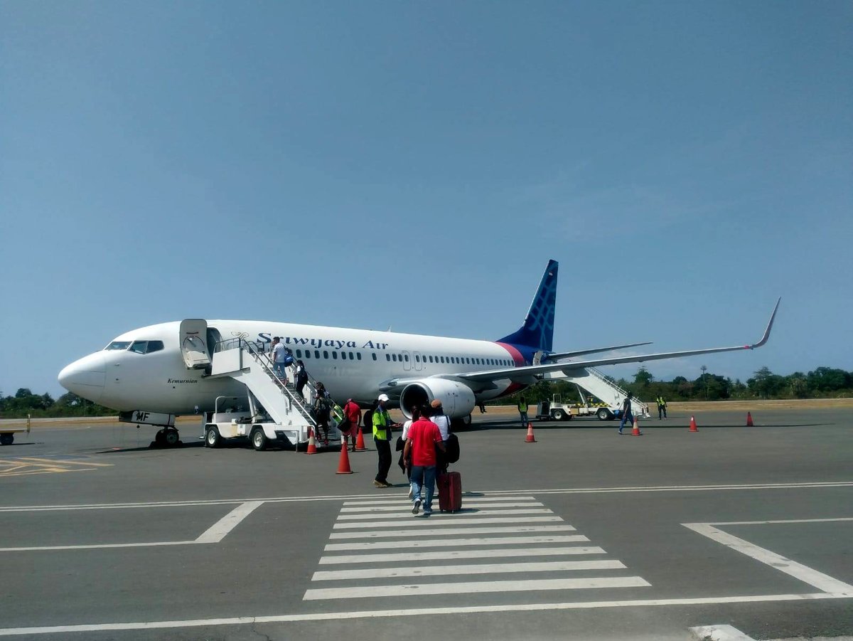 Sriwijaya Air, Boeing 737-86Q, PK-CMF auf dem Vorfeld in Dili (DIL) am 22.11.2019