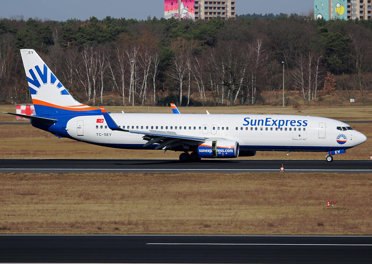 SunExpress, Boeing B 737-8HC, TC-SEY, TXL, 04.03.2017