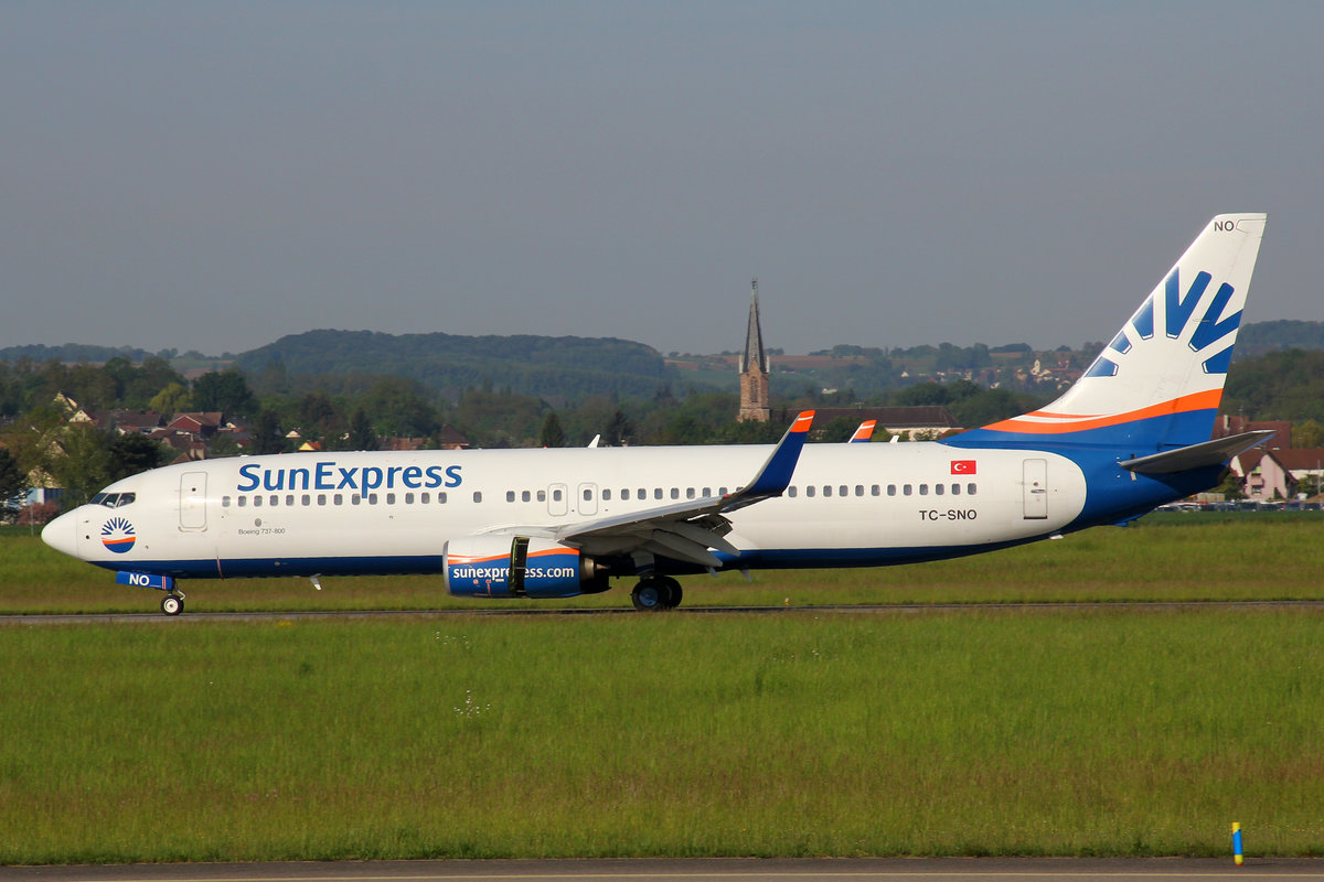 SunExpress, TC-SNO, Boeing 737-8HC W, 18.Mai 2016, BSL Basel, Switzerland.