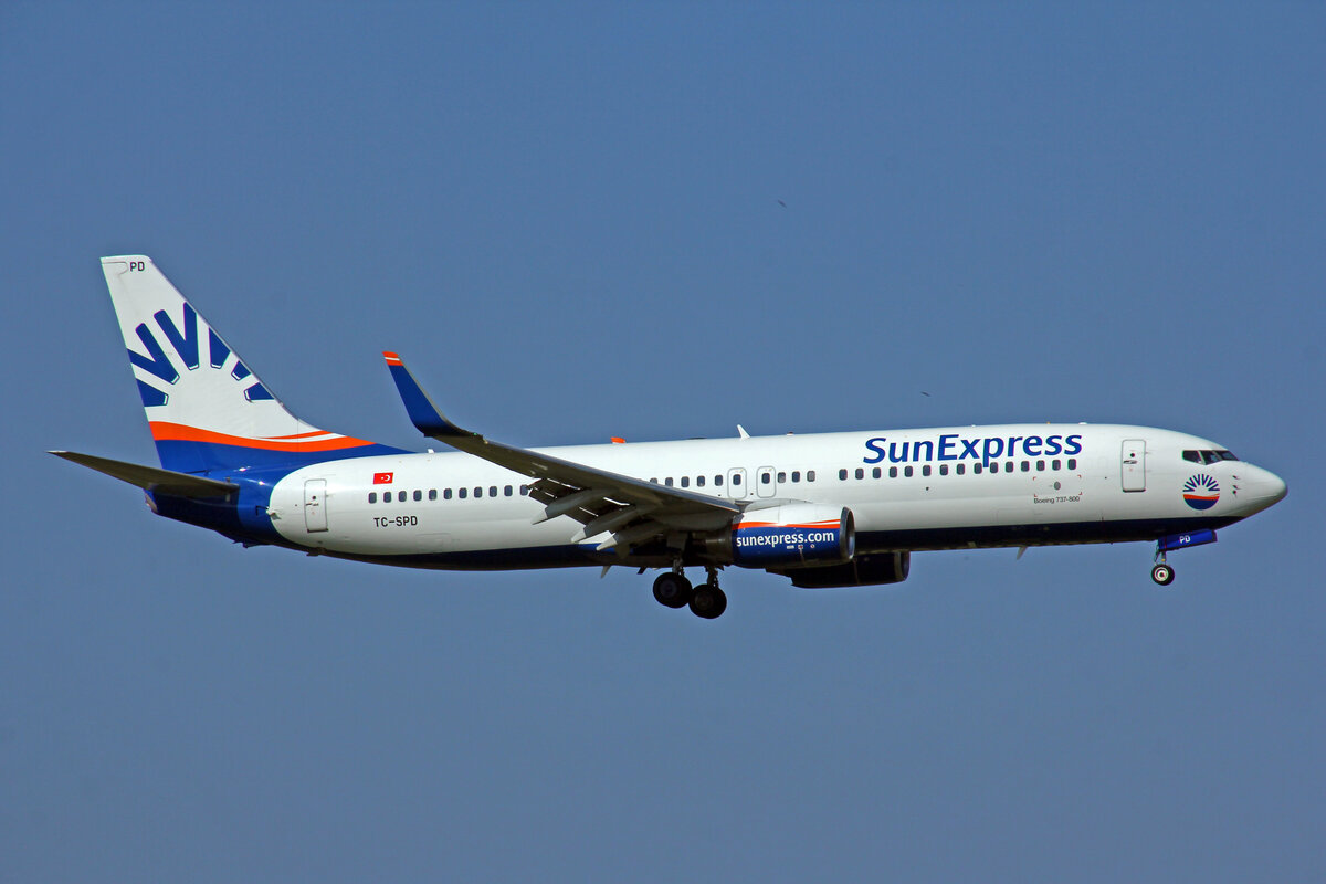 SunExpress, TC-SPD, Boeing 737-8AS, msn: 34985/3597, 21.Juli 2021, ZRH Zürich, Switzerland.