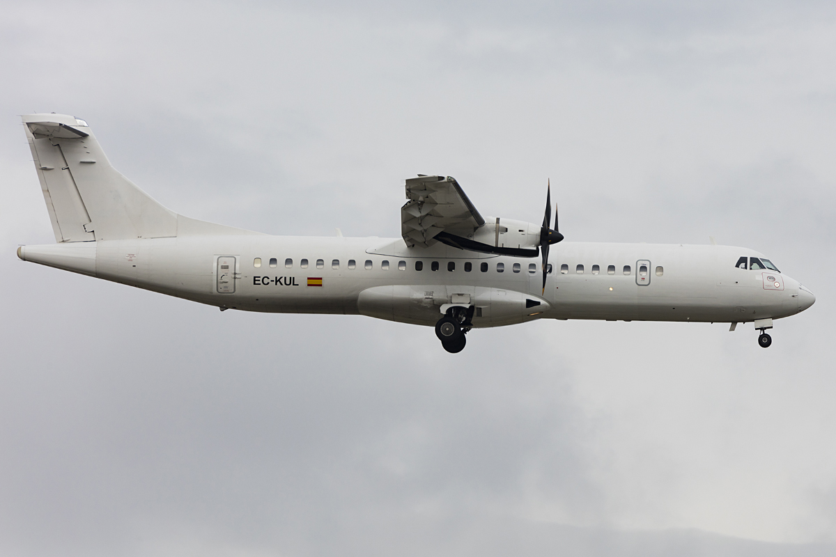 Swiftair, EC-KVI, ATR, ATR-72-500, 22.10.2016, AGP, Malaga, Spain




