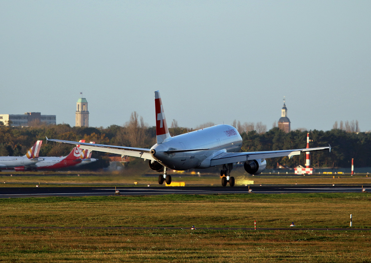 Swiss, Airbus A 320-214, HB-JLQ, TXL, 30.10.2017