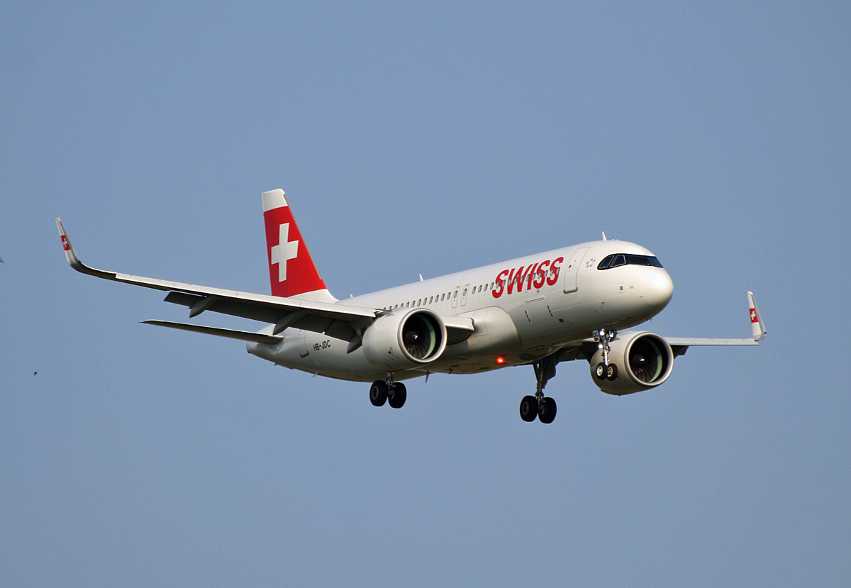 Swiss, Airbus A 320-271N, HB-JDC, BER, 24.07.2021