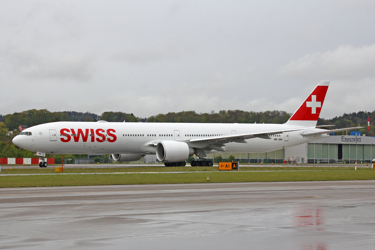 SWISS Global Air Lines, HB-JNH, Boeing 777-3DEER, 1.Mai 2017, ZRH Zürich, Switzerland.