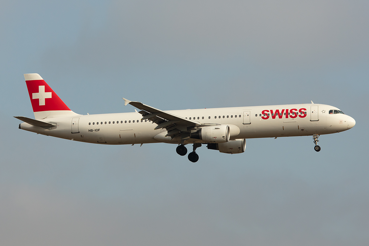 Swiss, HB-IOF, Airbus, A321-111, 21.01.2020, ZRH, Zürich, Switzerland






