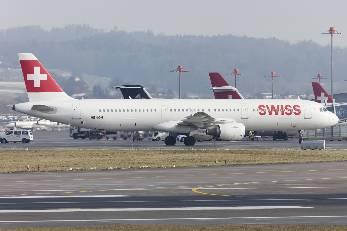 Swiss, HB-IOH, Airbus, A321-111, 23.01.2016, ZRH, Zürich, Switzerland 




