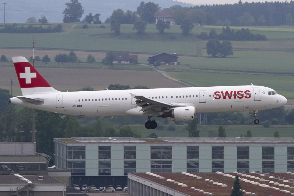 Swiss, HB-IOH, Airbus, A321-111, 24.05.2015, ZRH, Zürich, Switzerland 



