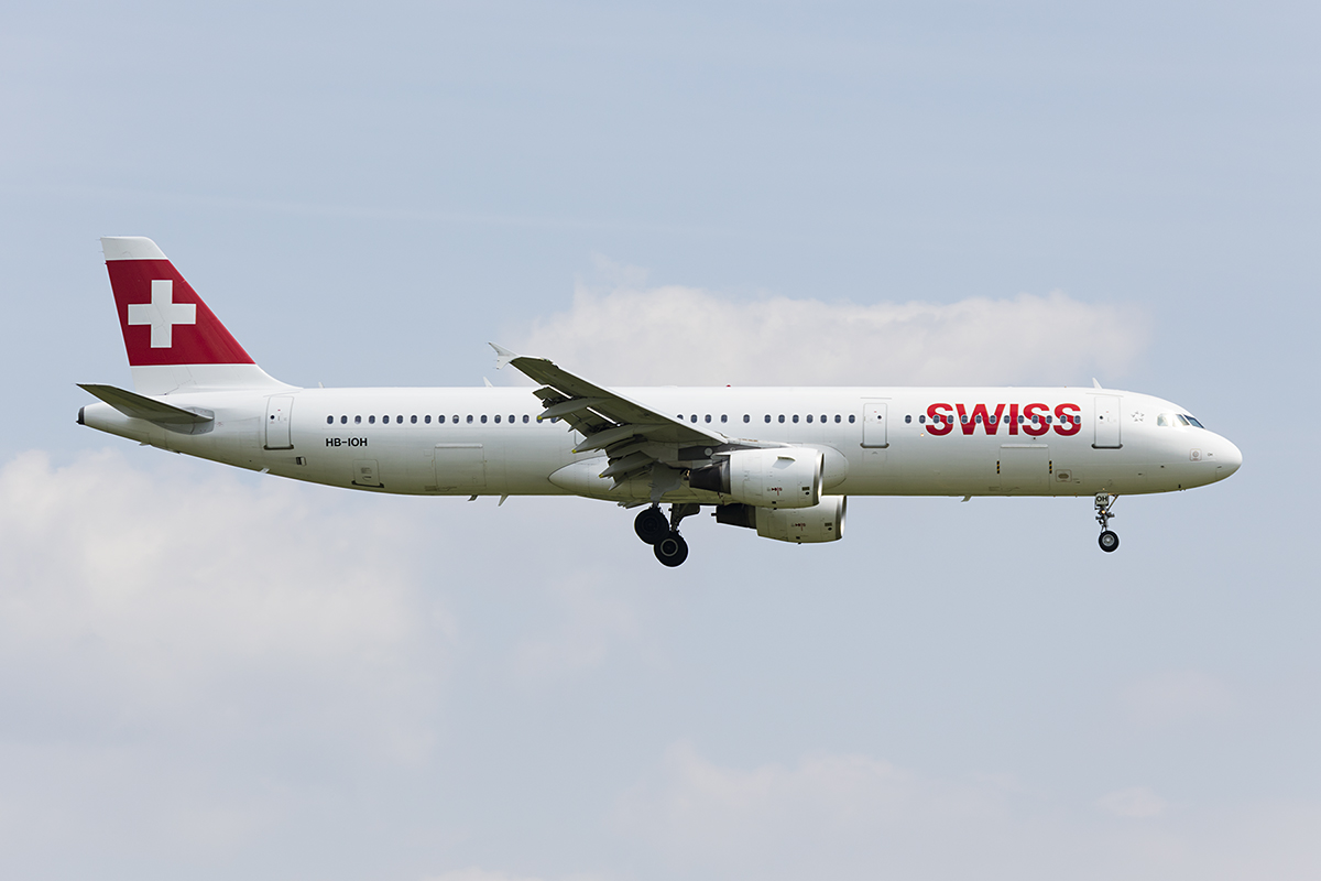 Swiss, HB-IOH, Airbus, A321-111, 25.05.2017, ZRH, Zürich, Switzerland 


