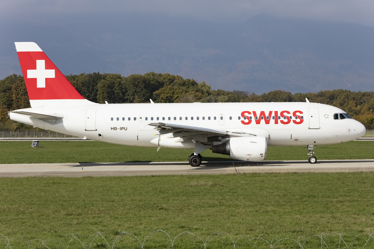Swiss, HB-IPU, Airbus, A319-112, 17.10.2015, GVA, Geneve, Switzerland



