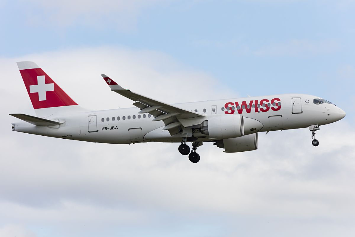 Swiss, HB-JBA, Bombardier, CS-100, 03.10.2016, ZRH, Zürich, Switzerland 




