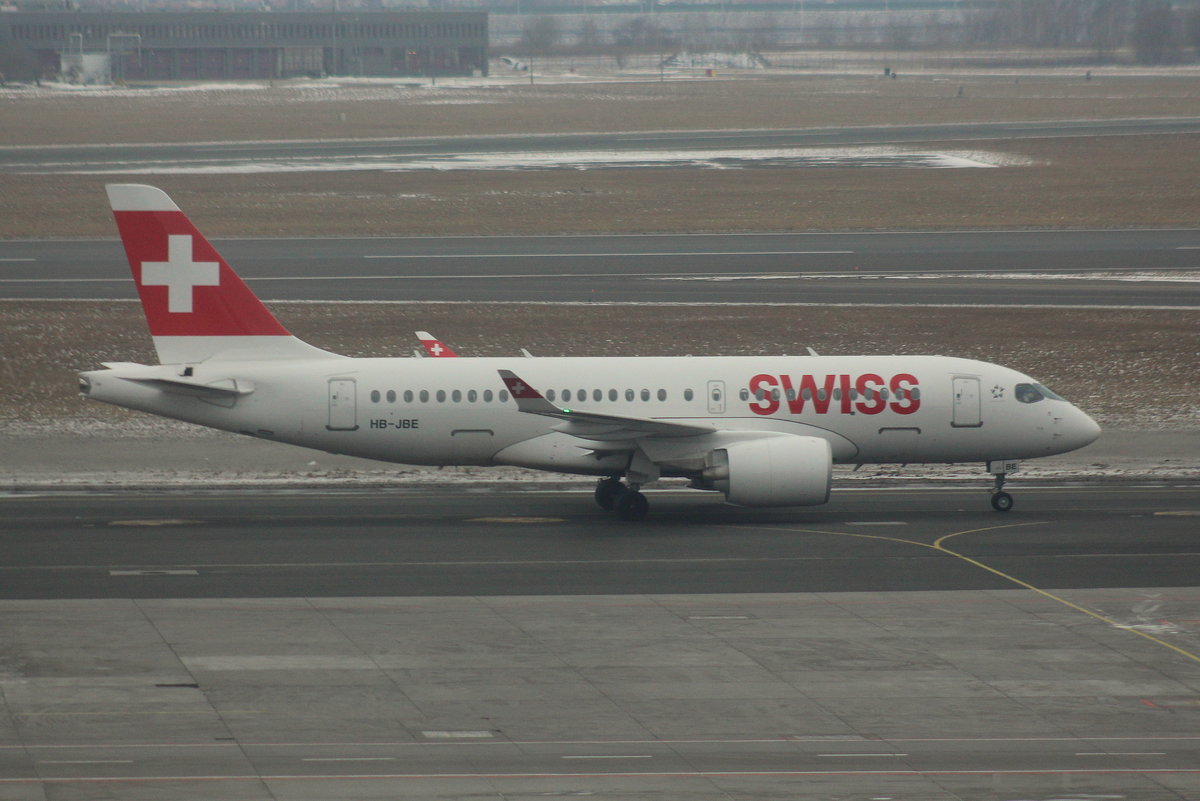 Swiss, HB-JBE, (c/n 50014),Bombardier CS 100, 12.02.2017, WAW-EPWA, Warszawa, Polen 