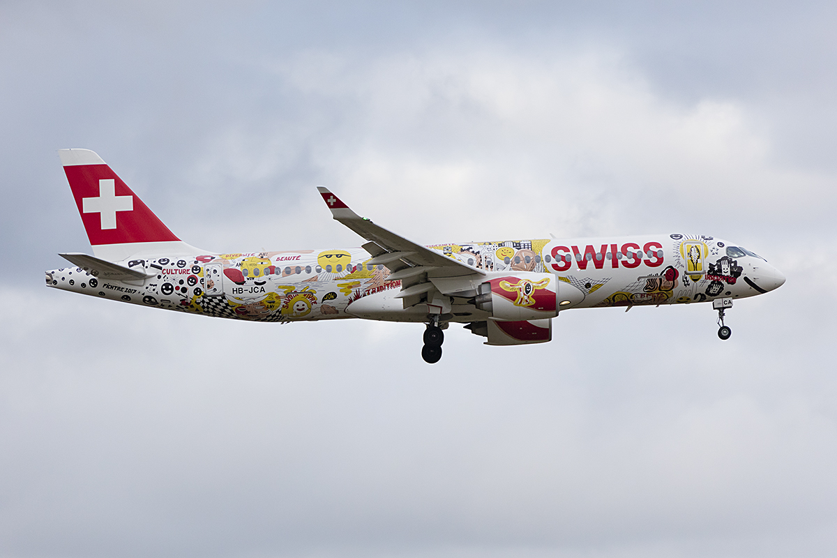 Swiss, HB-JCA, Bombardier, CS-300, 23.01.2018, ZRH, Zürich, Switzerland 



