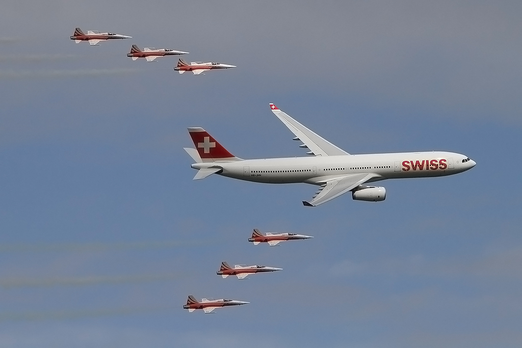 Swiss, HB-JHN, Airbus, A330-343X, 30.08.2014, LSMP, Payerne, Switzerland 