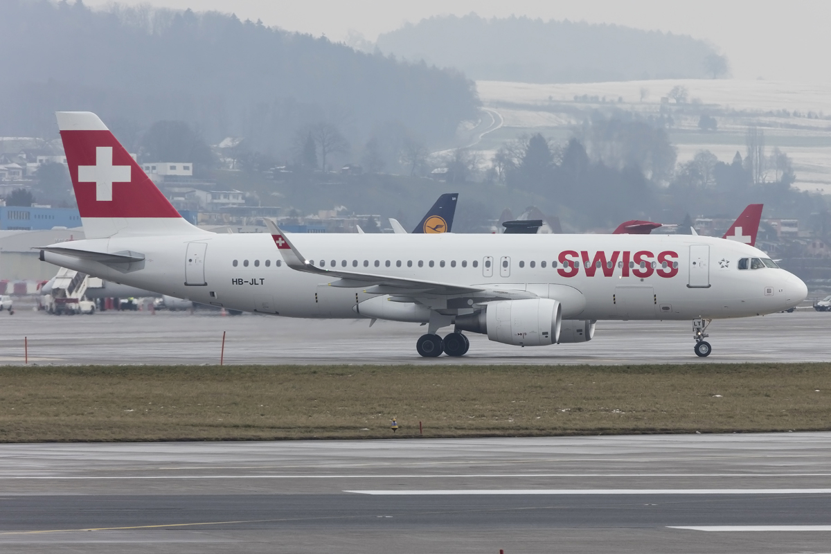 Swiss, HB-JLT, Airbus, A320-214, 23.01.2016, ZRH, Zürich, Switzerland 




