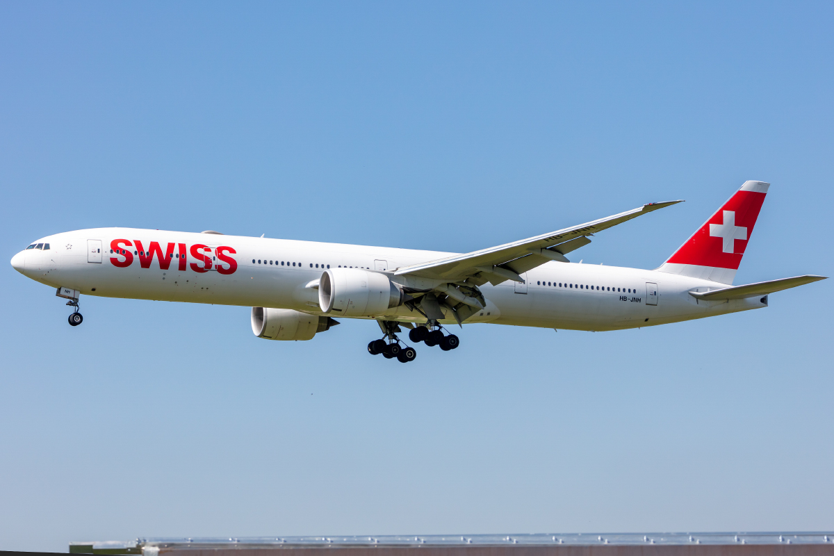 Swiss, HB-JNH, Boeing, B777-3DE-ER, 28.04.2022, ZRH, Zürich, Switzerland