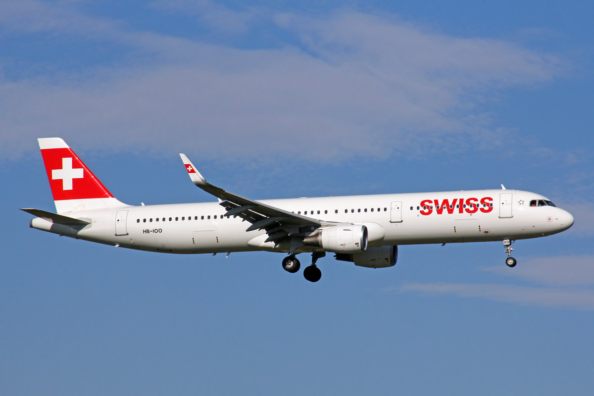SWISS International Air Lines, HB-IOO, Airbus A321-212 SL, 29.September 2016, ZRH Zürich, Switzerland.