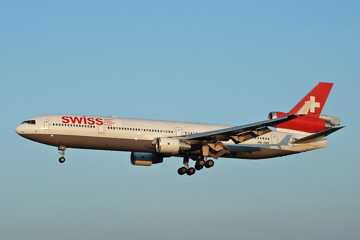 SWISS International Air Lines, HB-IWK, McDonnell Douglas MD-11, 26.Juni 2002, ZRH Zürich, Switzerland.