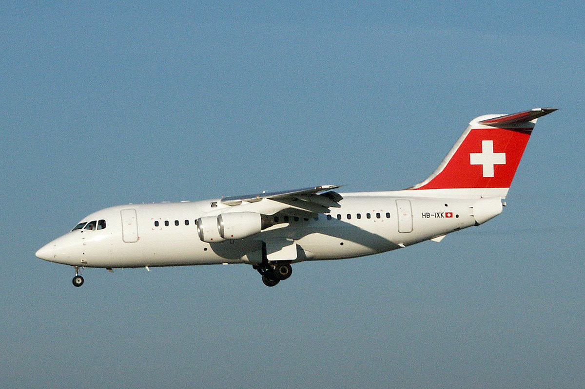 SWISS International Air Lines, HB-IXK, BAe Avro RJ85, 21.Mai 2002, ZRH Zürich, Switzerland.