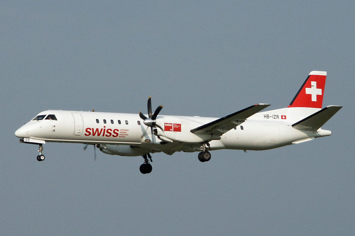 SWISS International Air Lines, HB-IZR, Saab 2000, 11.Juni 2003, ZRH Zürich, Switzerland.