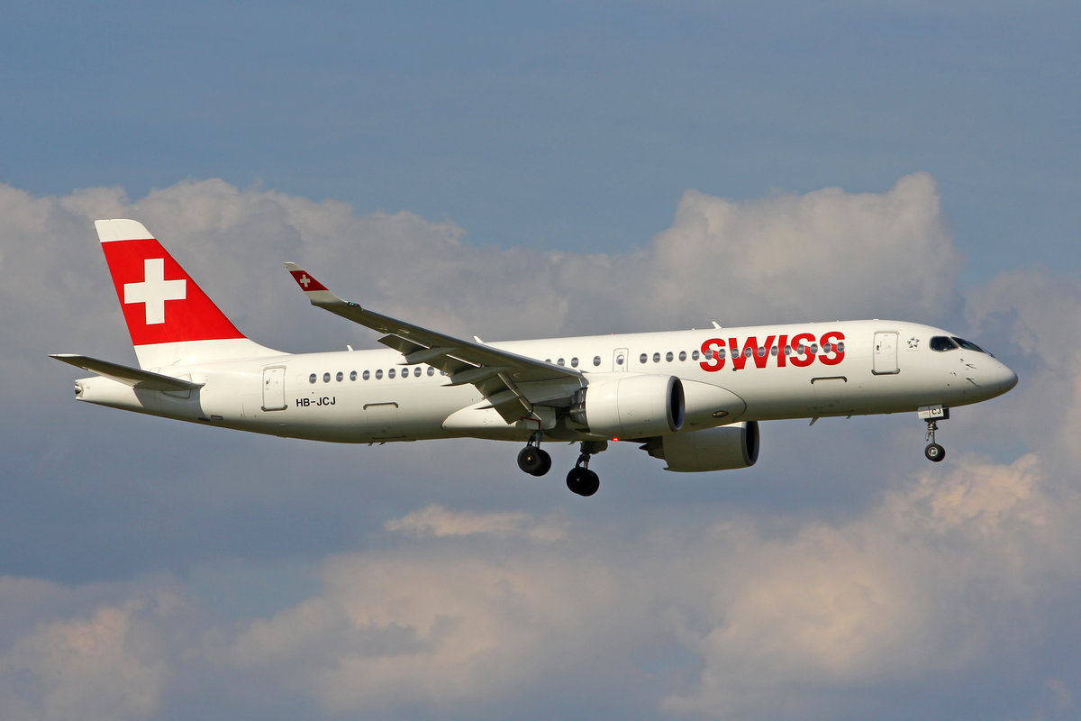 SWISS International Air Lines, HB-JCJ, Bombardier CS-300, msn: 55025, 09.Juli 2018, ZRH Zürich, Switzerland.
