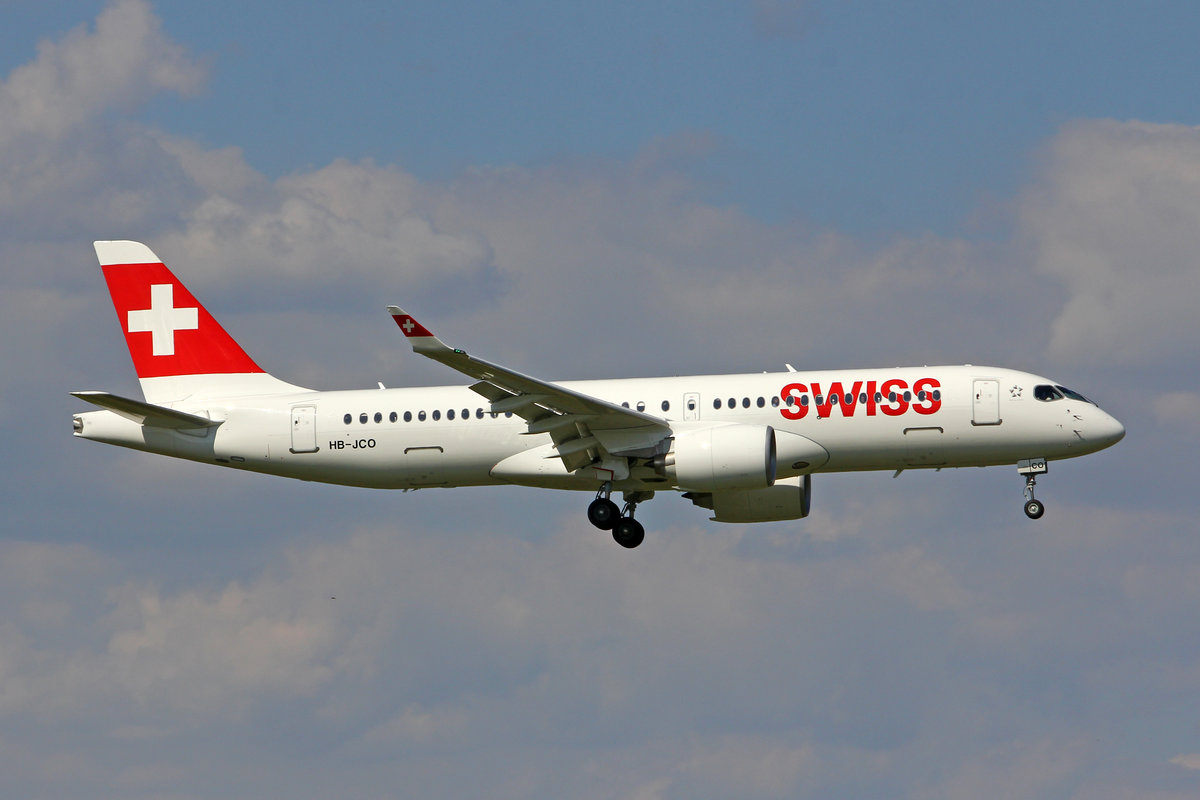 SWISS International Air Lines, HB-JCO, Bombardier CS-300, msn: 55033, 09.Juli 2018, ZRH Zürich, Switzerland.
