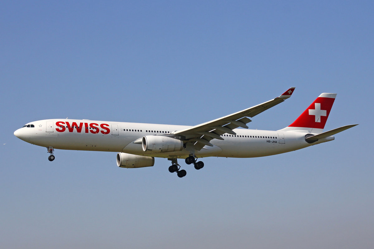 SWISS International Air Lines, HB-JHA, Airbus A330-343X,  Schwyz , 13.September 2016, ZRH Zürich, Switzerland.