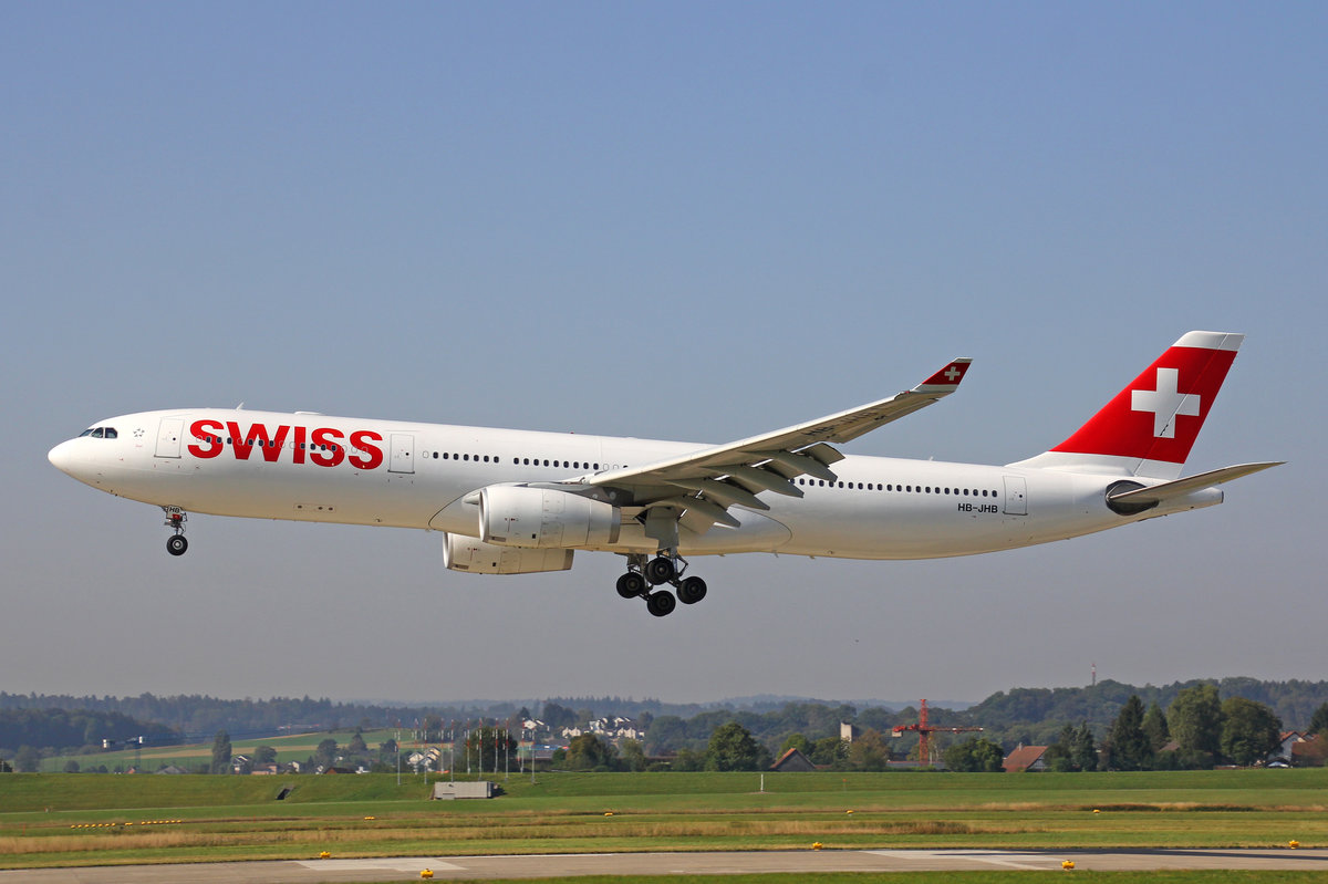 SWISS International Air Lines, HB-JHB, Airbus A330-343X,  Sion , 13.September 2016, ZRH Zürich, Switzerland.