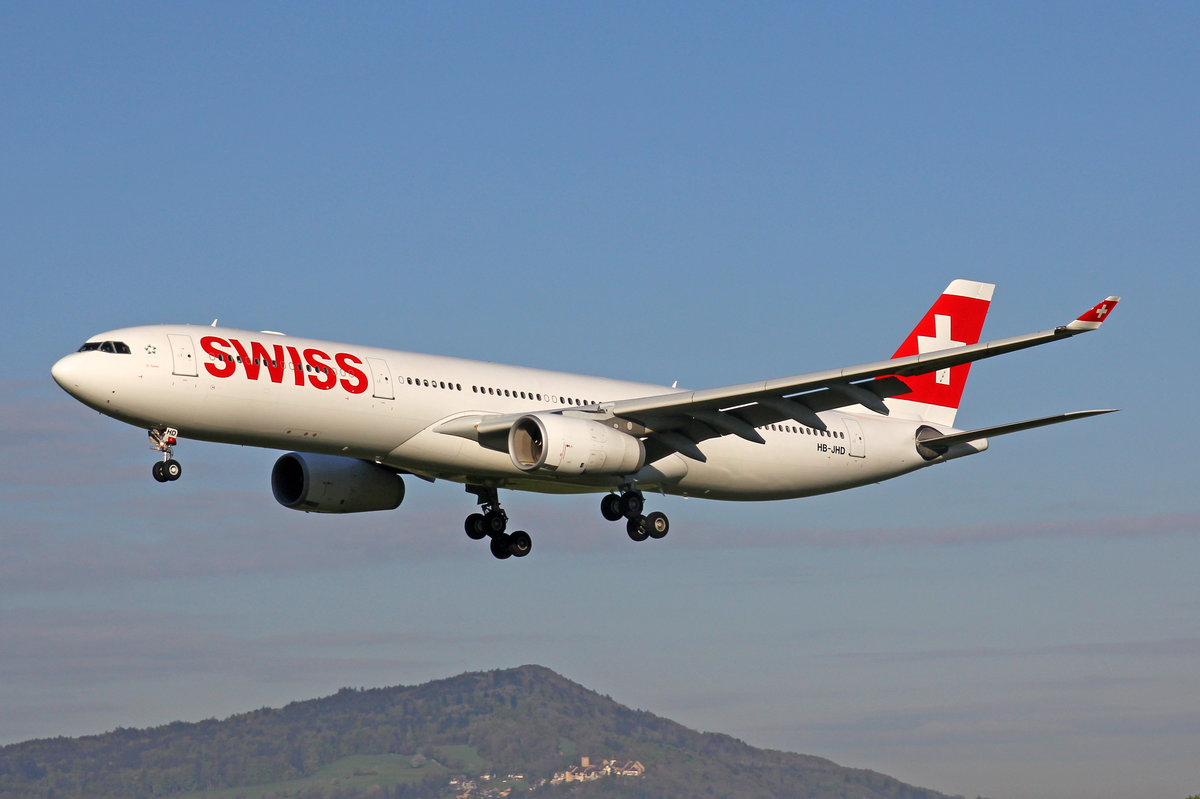 SWISS International Air Lines, HB-JHD, Airbus A330-343,  St.Gallen , 28.April 2016, ZRH Zürich, Switzerland.
