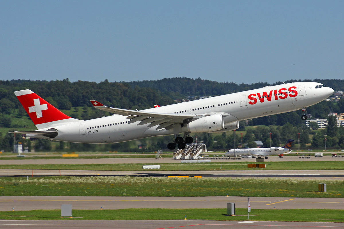 SWISS International Air Lines, HB-JHN, Airbus A330-343X, msn: 1403,  Altdorf , 18.August 2019, ZRH Zürich, Switzerland.