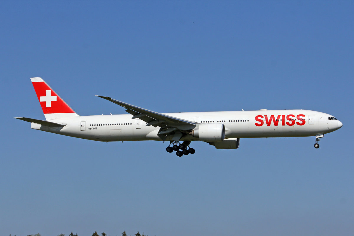 SWISS International Air Lines, HB-JNE, Boeing 777-3DEER, msn: 44586/1409, 05.September 2018, ZRH Zürich, Switzerland.