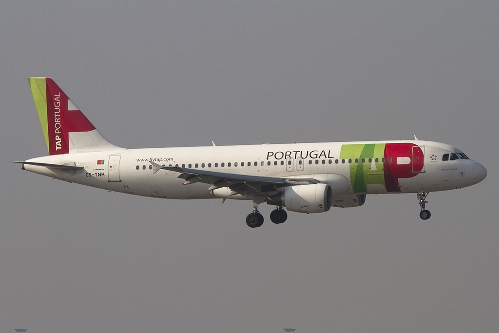 TAP - Air Portugal, CS-TNH Airbus, A320-214, 19.02.2015, MXP, Mailand, Italy 






