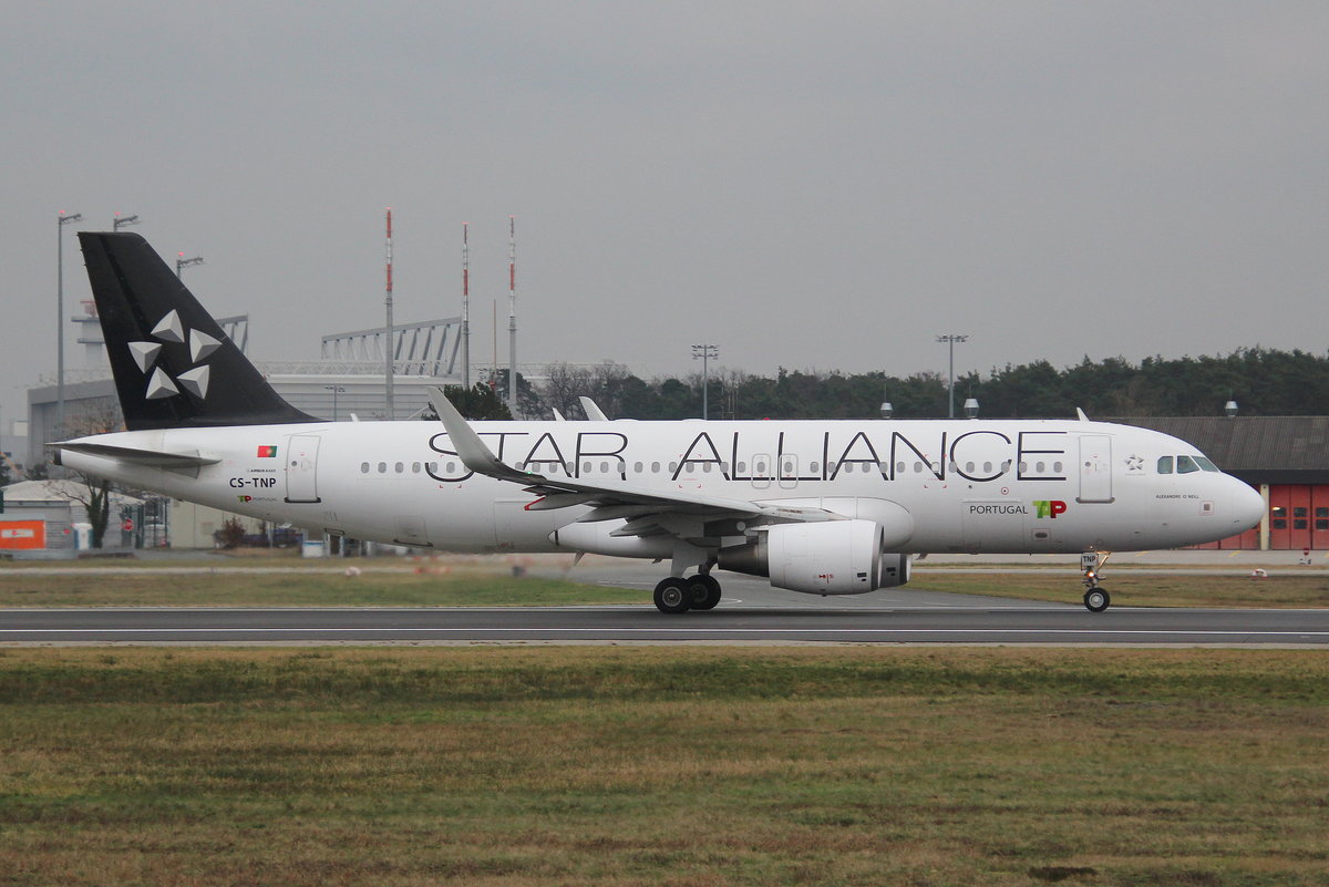 TAP Portugal, CS-TNP, MSN 2178, Airbus A 320-214(SL), 13.01.2018, FRA-EDDF, Frankfurt, Germany (Star Alliance livery & Name: Alexandre O Neill) 