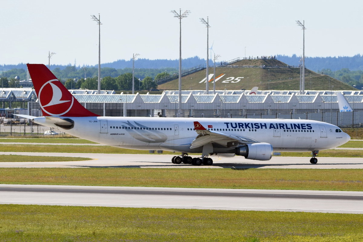TC-JNA Turkish Airlines Airbus A330-203   , MUC , 18.06.2017
