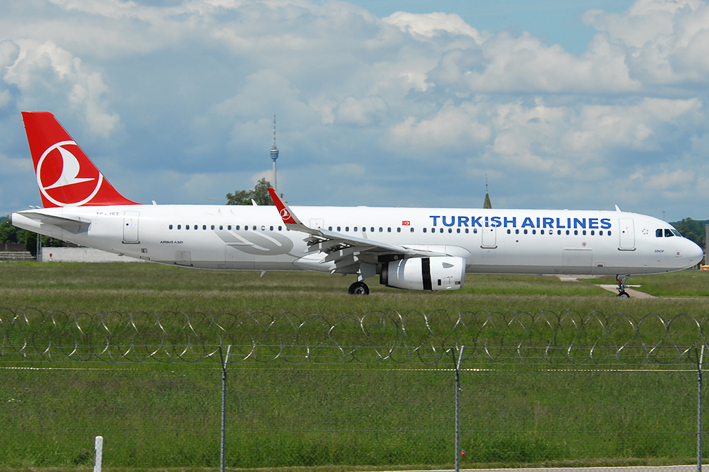 TC-JST  Airbus A321-231 31.05.2019