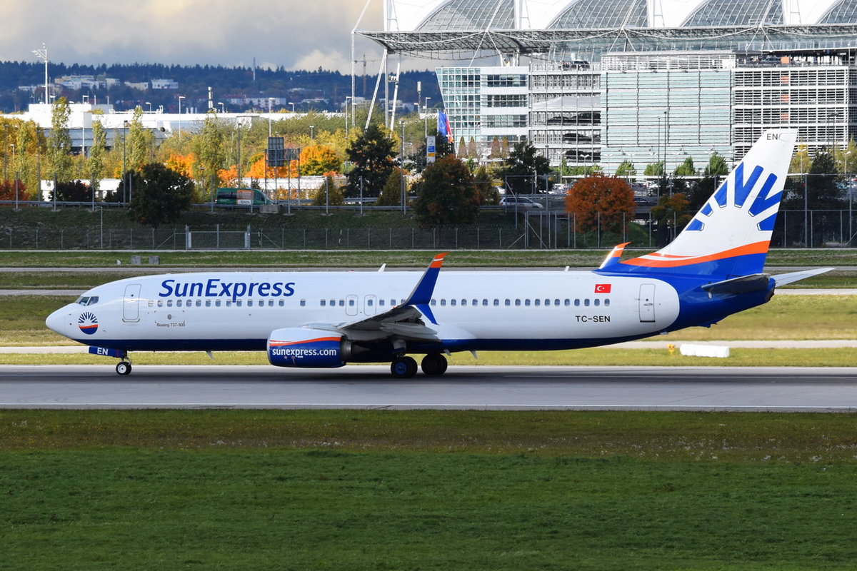 TC-SEN SunExpress Boeing 737-8HC(WL)  , MUC , 03.10.2017