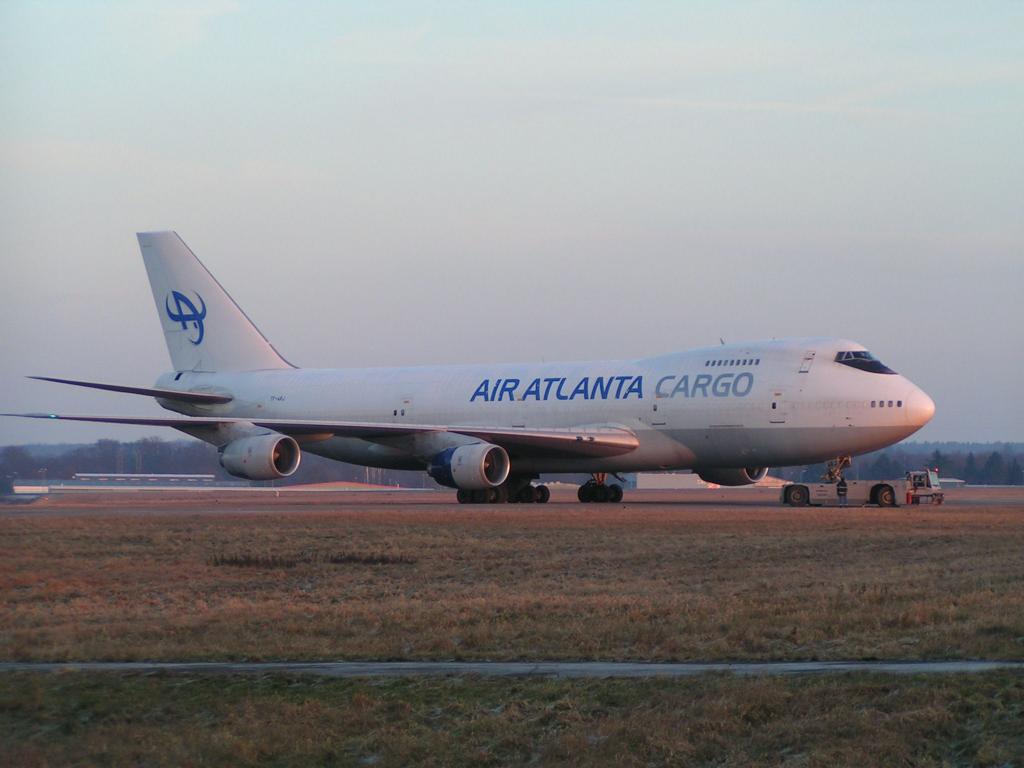 TF-ARJ, Boeing 747-236B von Air Atlanta Cargo in Luxembourg