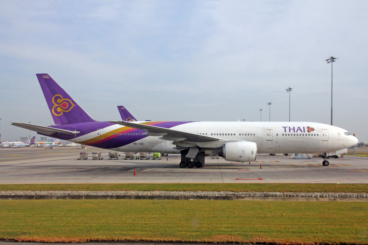 Thai Airways, HS-TJD, Boeing 777-2D7, msn: 27729/51,  Mukdahan , 12.November 2017, BKK Bangkok Suvarnabhumi, Thailand.