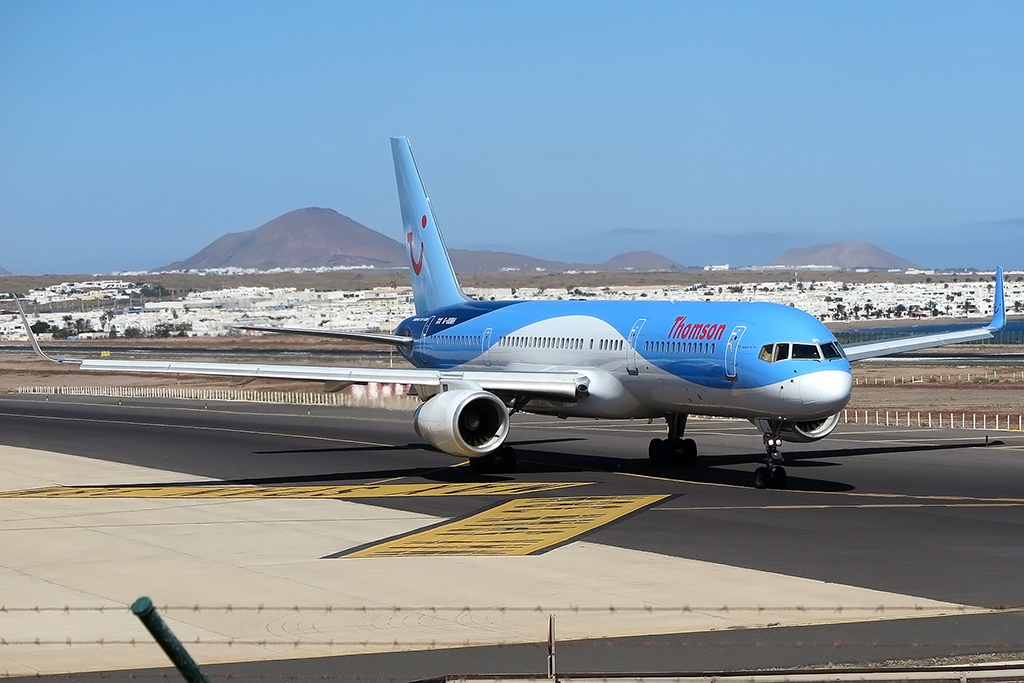 Thomsonfly, G-OOBH, Boeing, B757-236, 16.03.2015, ACE, Arrecife, Spain




