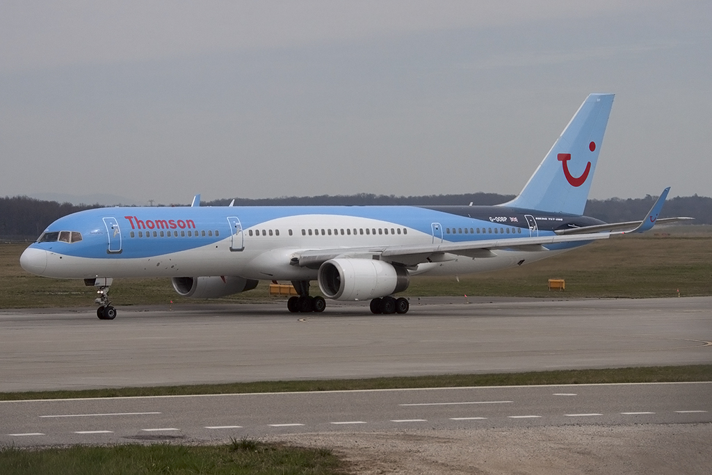 Thomsonfly, G-OOBP, Boeing, B757-236, 28.03.2015, GVA, Geneve, Switzerland 




