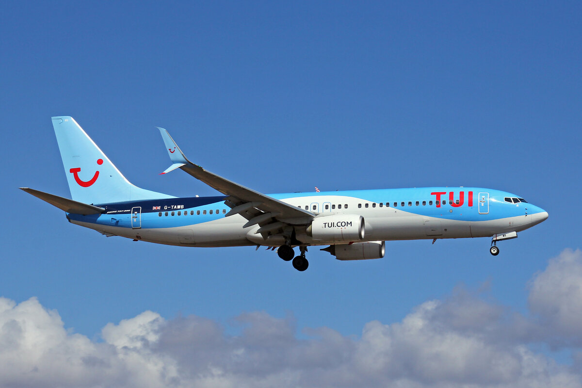 TUI Airways, G-TAWB, Boeing B737-8K5, msn: 37242/3917, 02.Juni 2022, ACE Lanzarote, Spain.