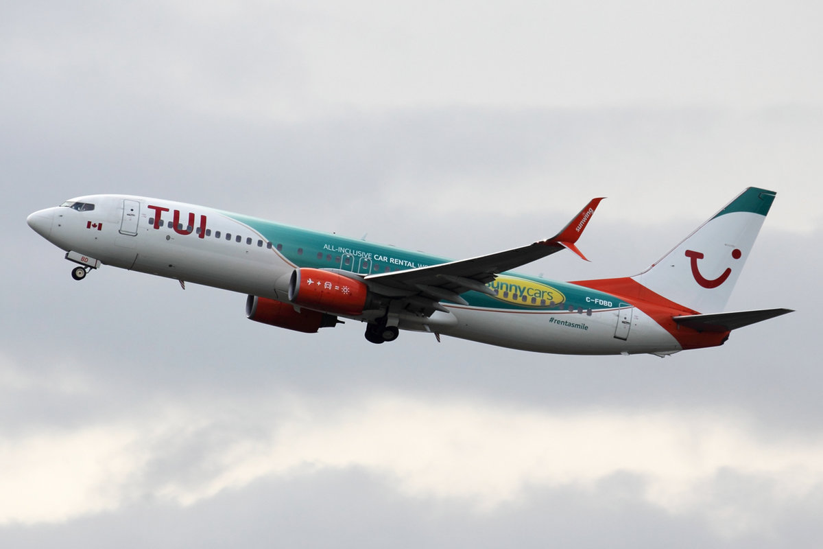 TUI Nederland (Sunwing Airlines) Boeing 737-8Q8 C-FDBD beim Start in Amsterdam 25.5.2019