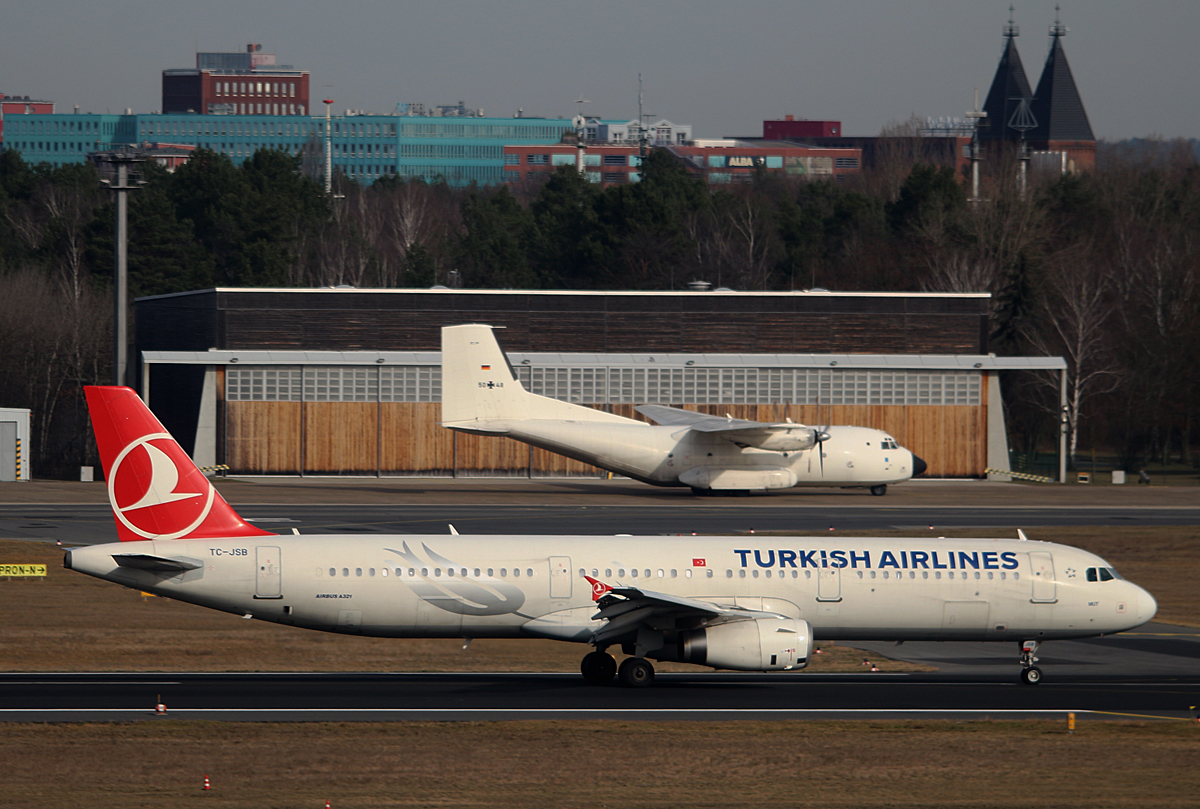 Turkish Airlines, Airbus A 321-231, TC-JSB, Germany Air Force, C-160D, 50+48, TXL, 04.03.2017
