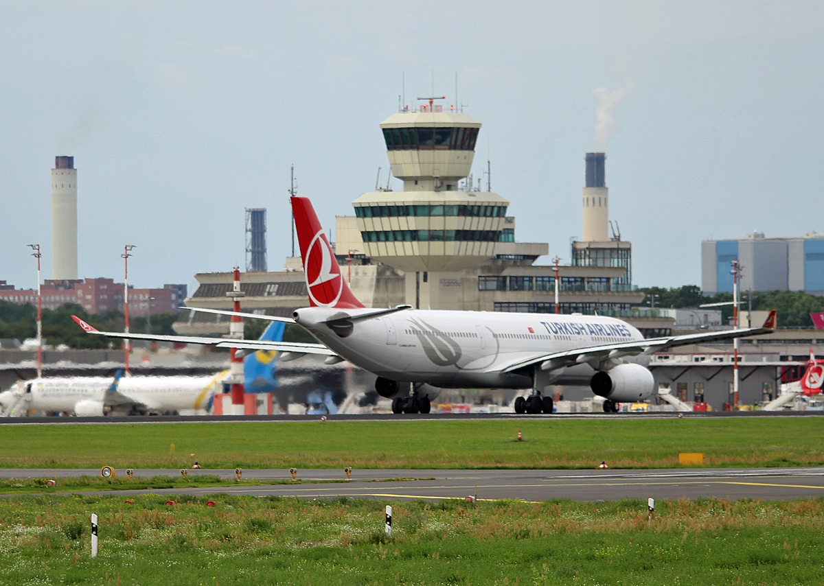 Turkish Airlines, Airbus A 330-343, TC-LOE, TXL, 05.08.2017